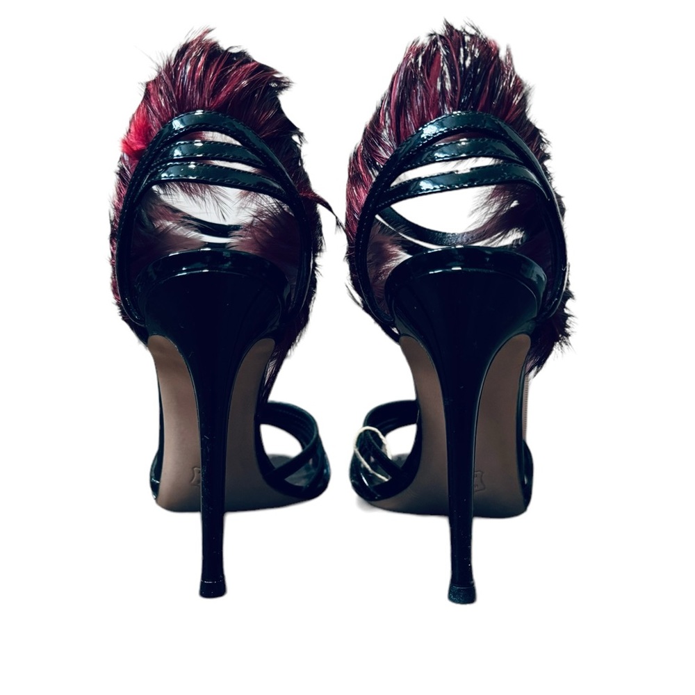 GIANVITO ROSSI***Black Patent Heels w/Feathers***US 7 $950 - Picture 6 of 7